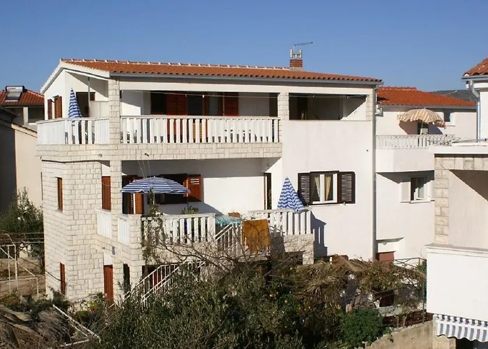 Apartments Amalija - 50M Close To The Sea